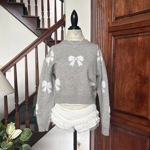 Bow Print Harper & Ivy Grey Jumper Crewneck Sweater Pullover Cute Coquette